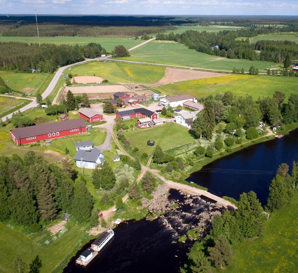 Maalaiskartano Pihkala Hotel Kestila Exterior photo